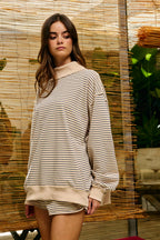IT2594-STRIPE1 | Stripe Print Mock Neck Oversized Sweatshirt: PEACH / BLUE / S/M-L/XL (3-3)