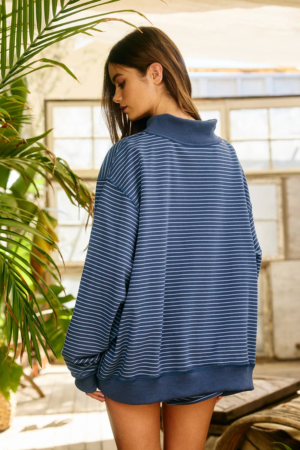 IT2594-STRIPE1 | Stripe Print Mock Neck Oversized Sweatshirt: PEACH / BLUE / S/M-L/XL (3-3)