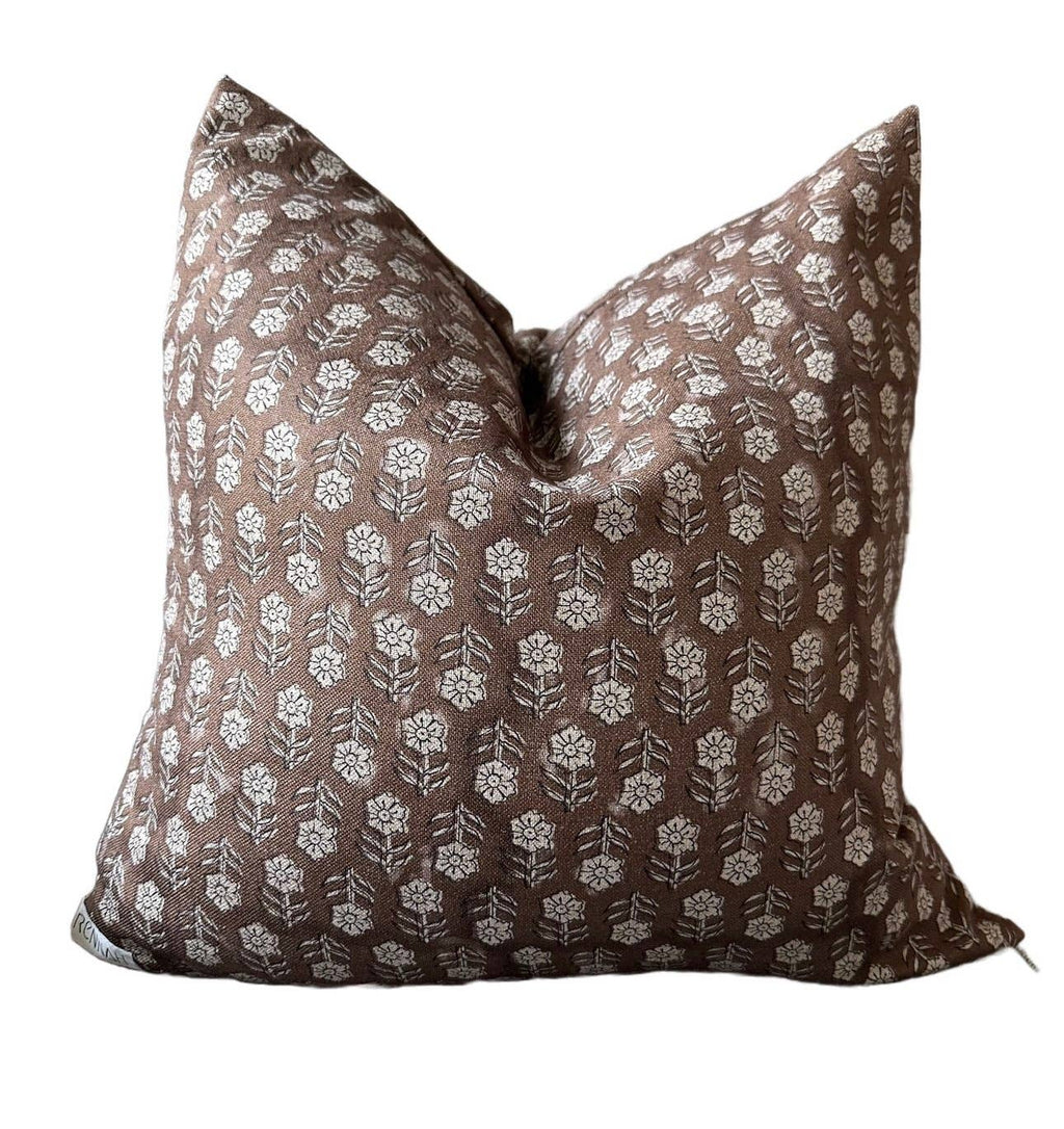Roux Pillow Cover: 22x22 Cover Only