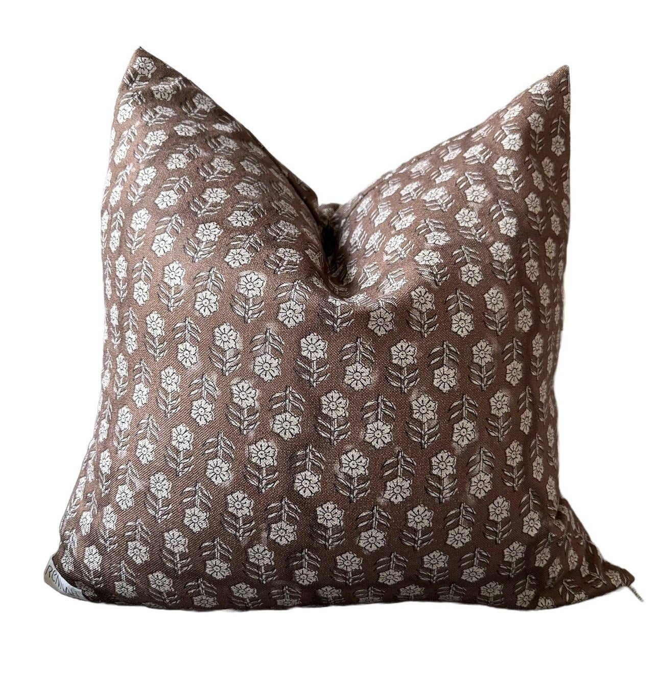 Roux Pillow Cover: 22x22 Cover Only
