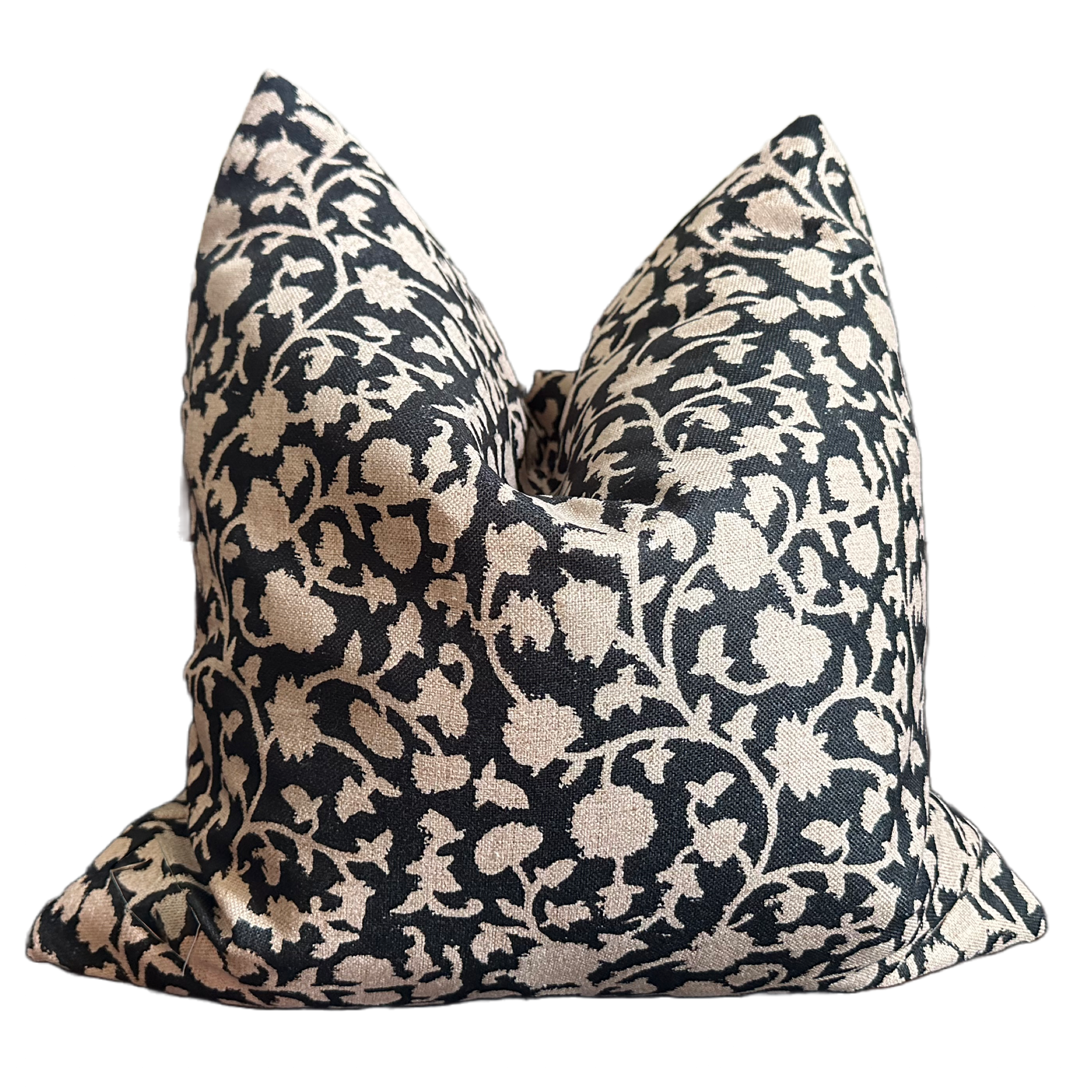 Pepper Pillow Cover: 22x22 Cover Only
