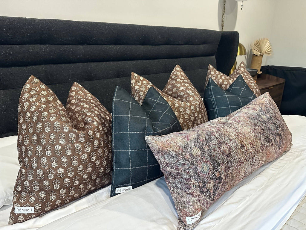 Roux Pillow Cover: 22x22 Cover Only