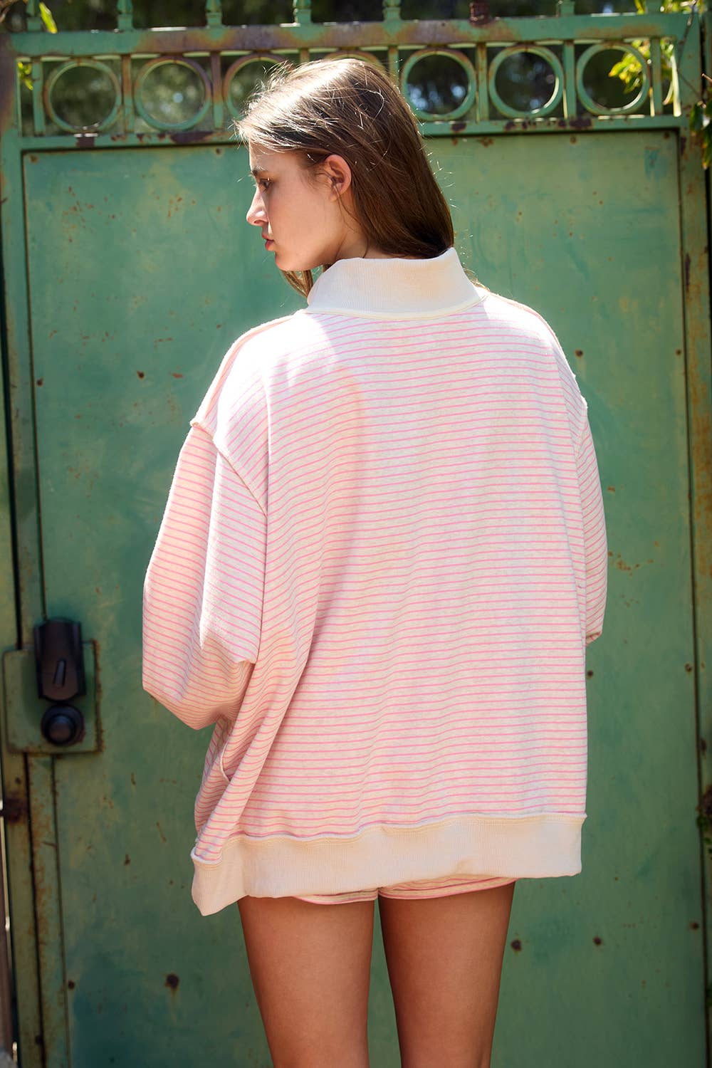 IT2594-STRIPE1 | Stripe Print Mock Neck Oversized Sweatshirt: PEACH / BLUE / S/M-L/XL (3-3)