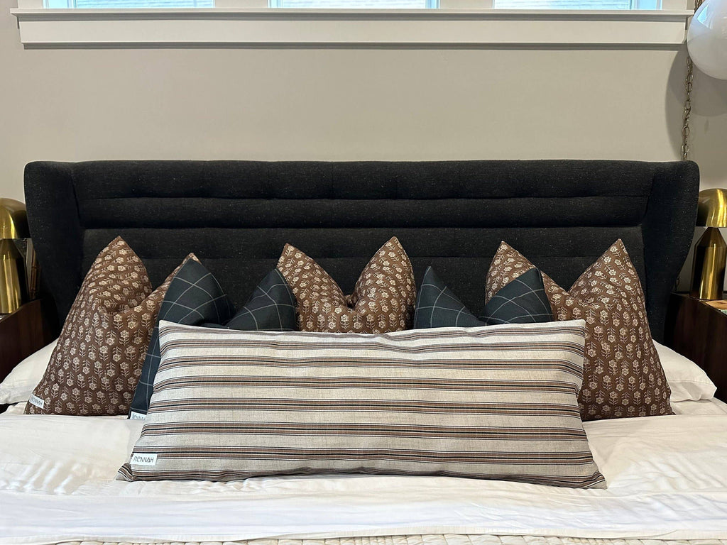 Roux Pillow Cover: 22x22 Cover Only
