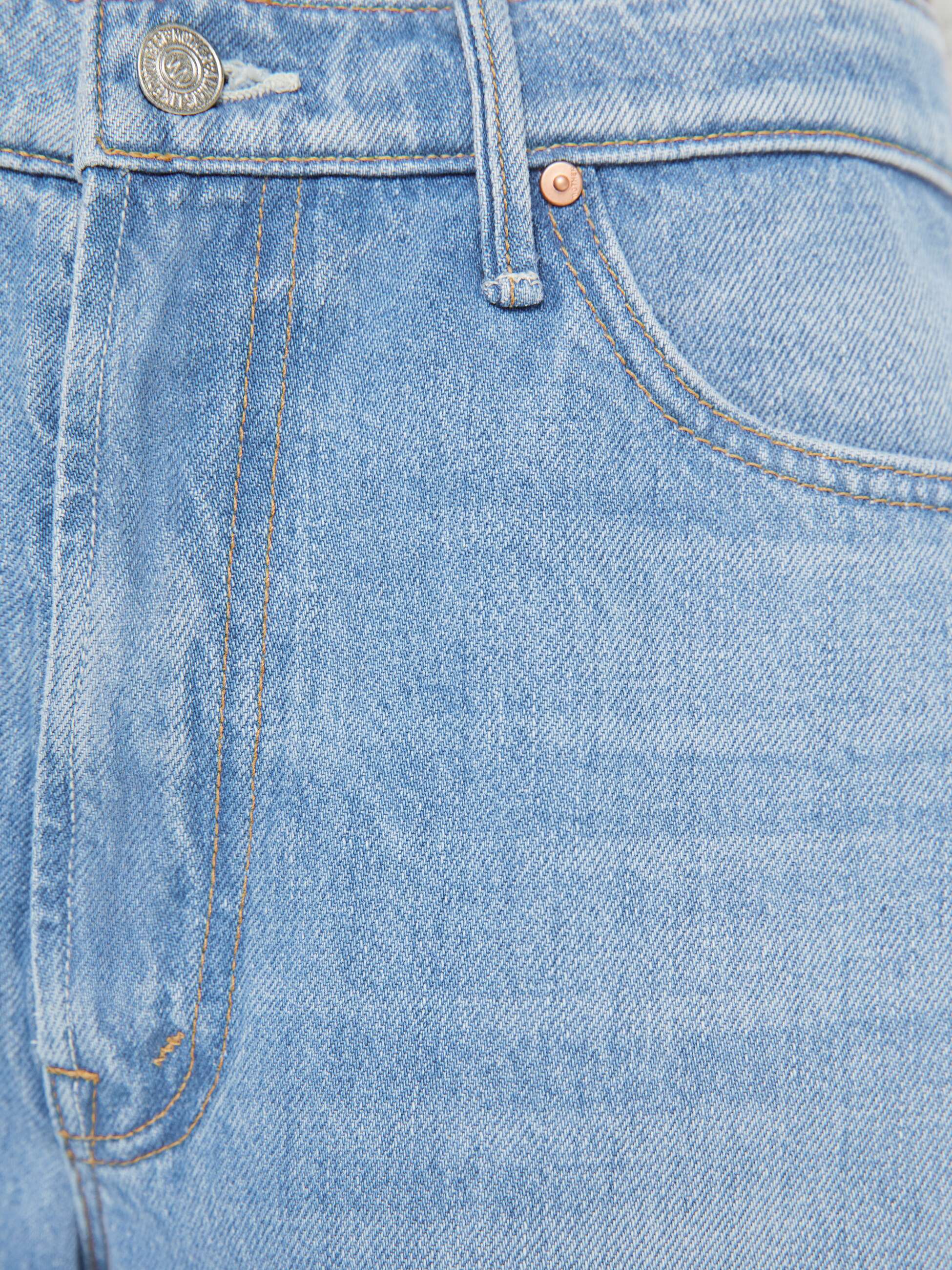 The Undercover Bermuda Short