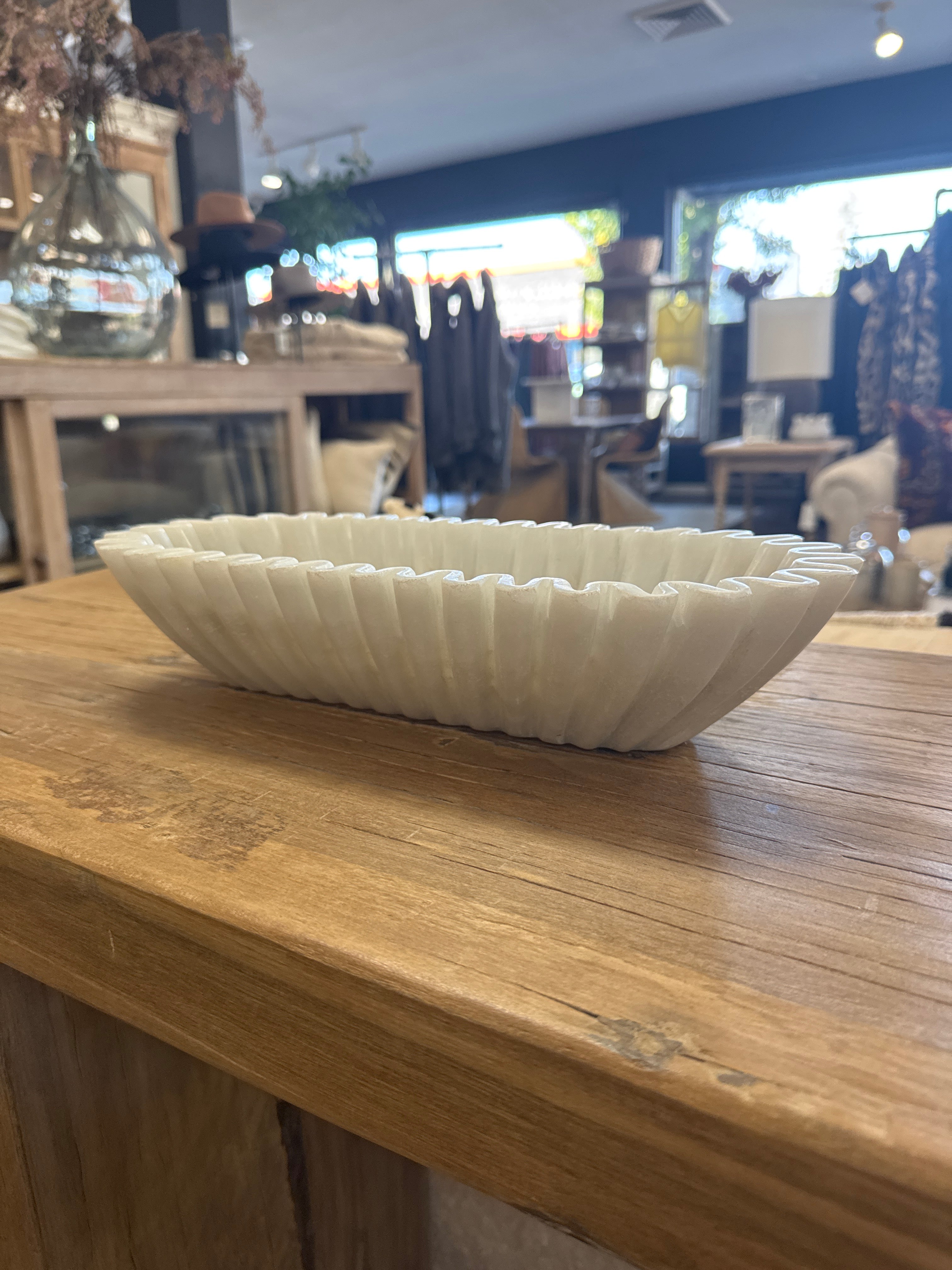 Oval  Marble Trays Scallop