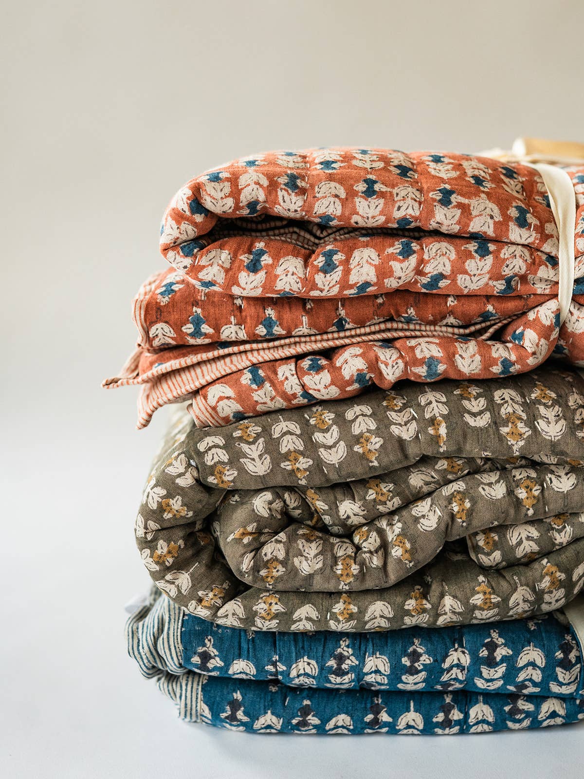 Blossom Block Print Quilt: ORANGE / KING/CAL KING