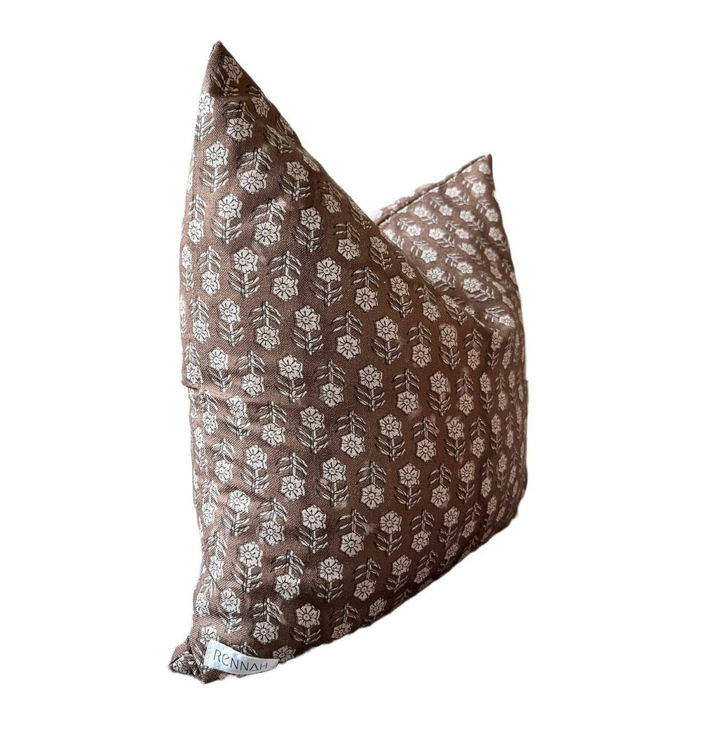 Roux Pillow Cover: 22x22 Cover Only