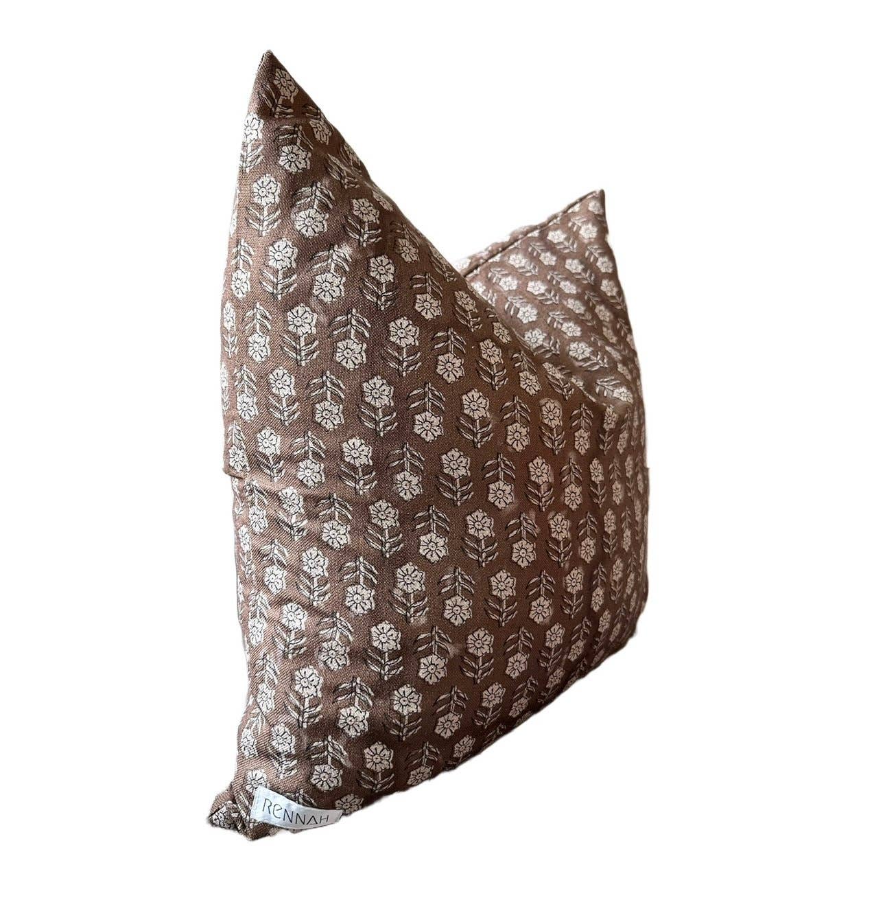 Roux Pillow Cover: 22x22 Cover Only