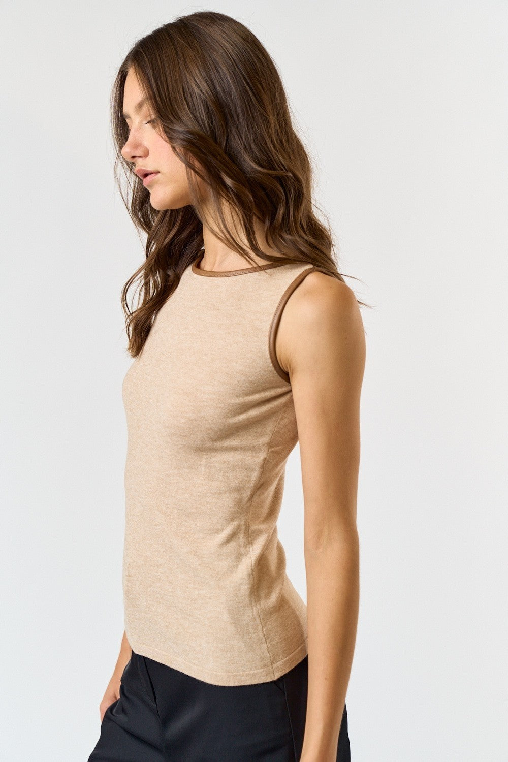 Sleeveless Top with Pu Contrast