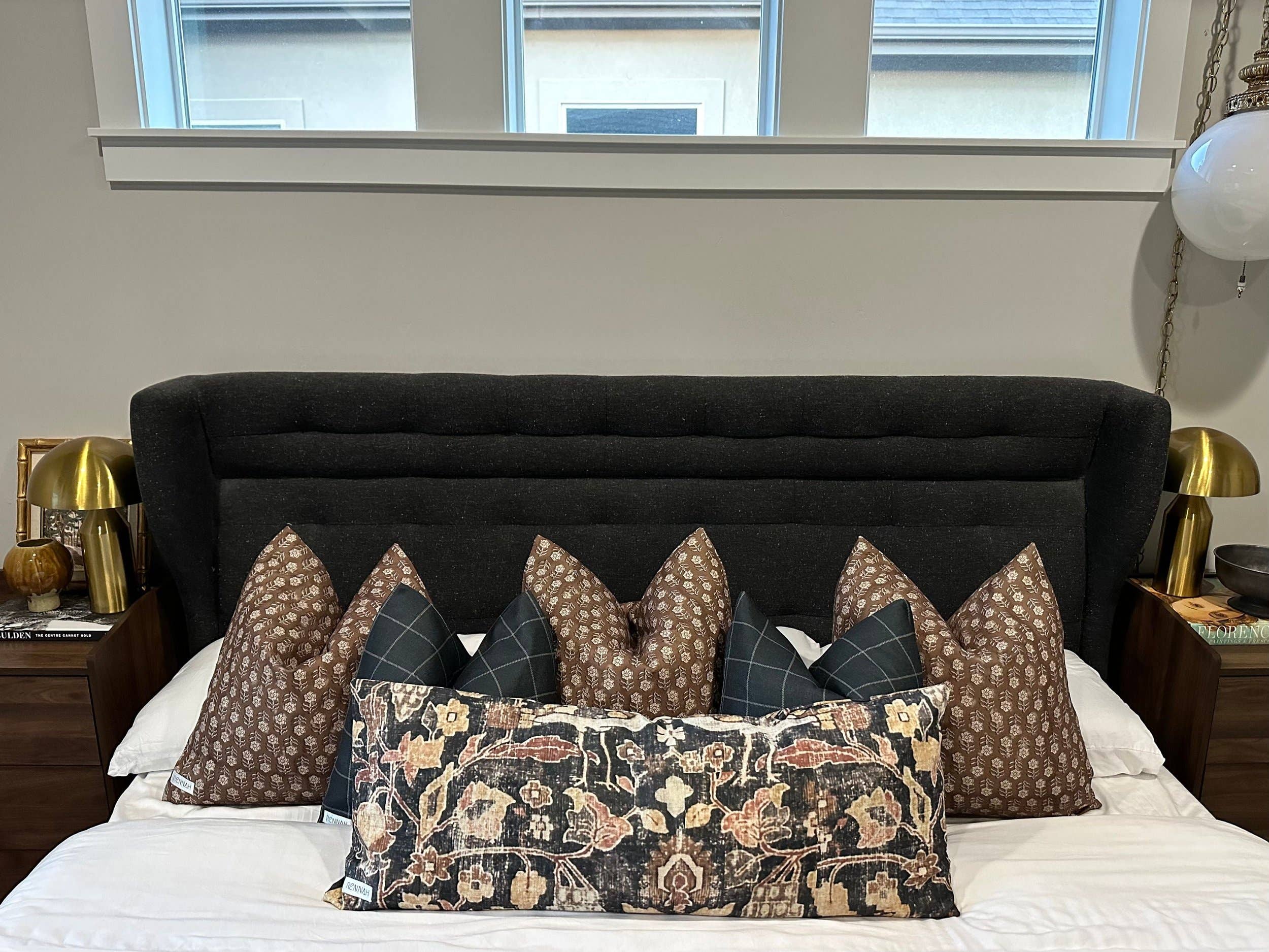 Roux Pillow Cover: 22x22 Cover Only