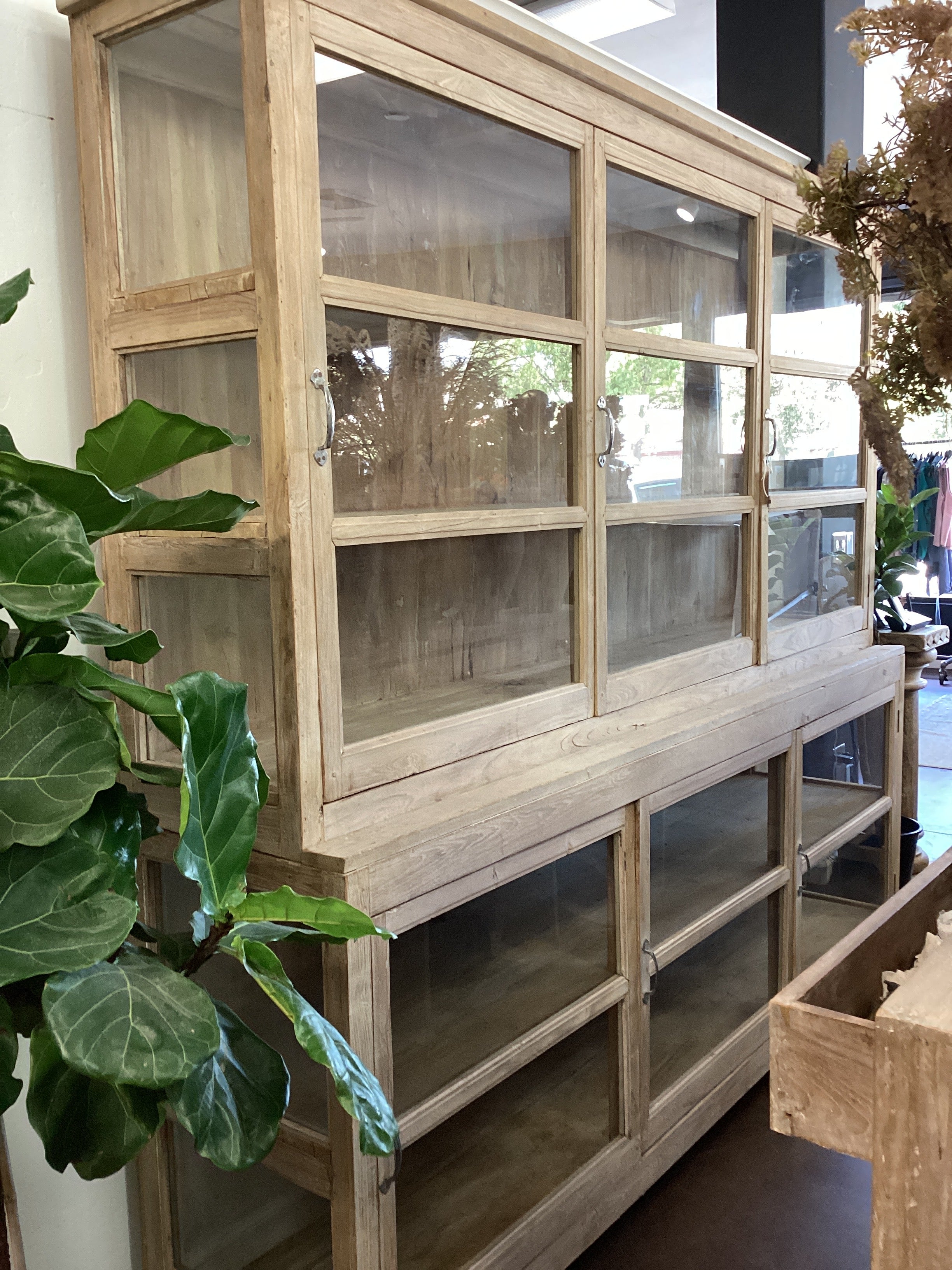 Large 2 Piece Cabinet -1102608252400