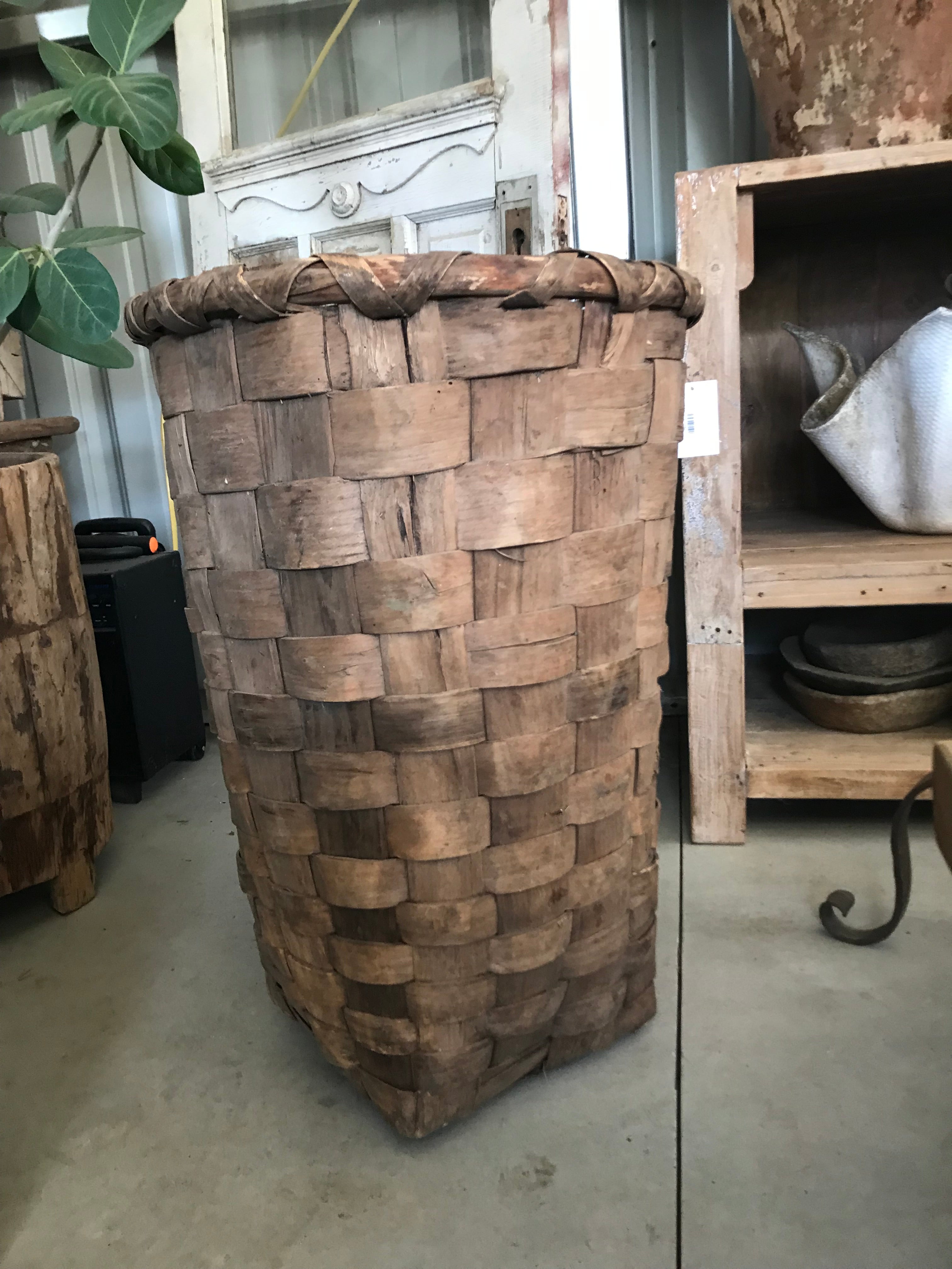 Iberian Tali Picking Basket