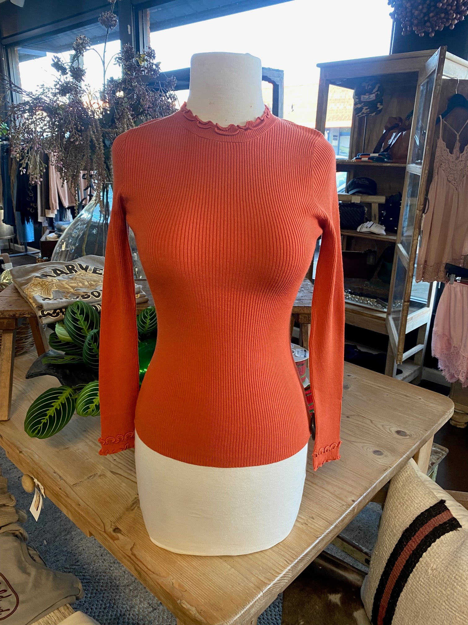 Long sleeve ruffle neck ribbed T - M011