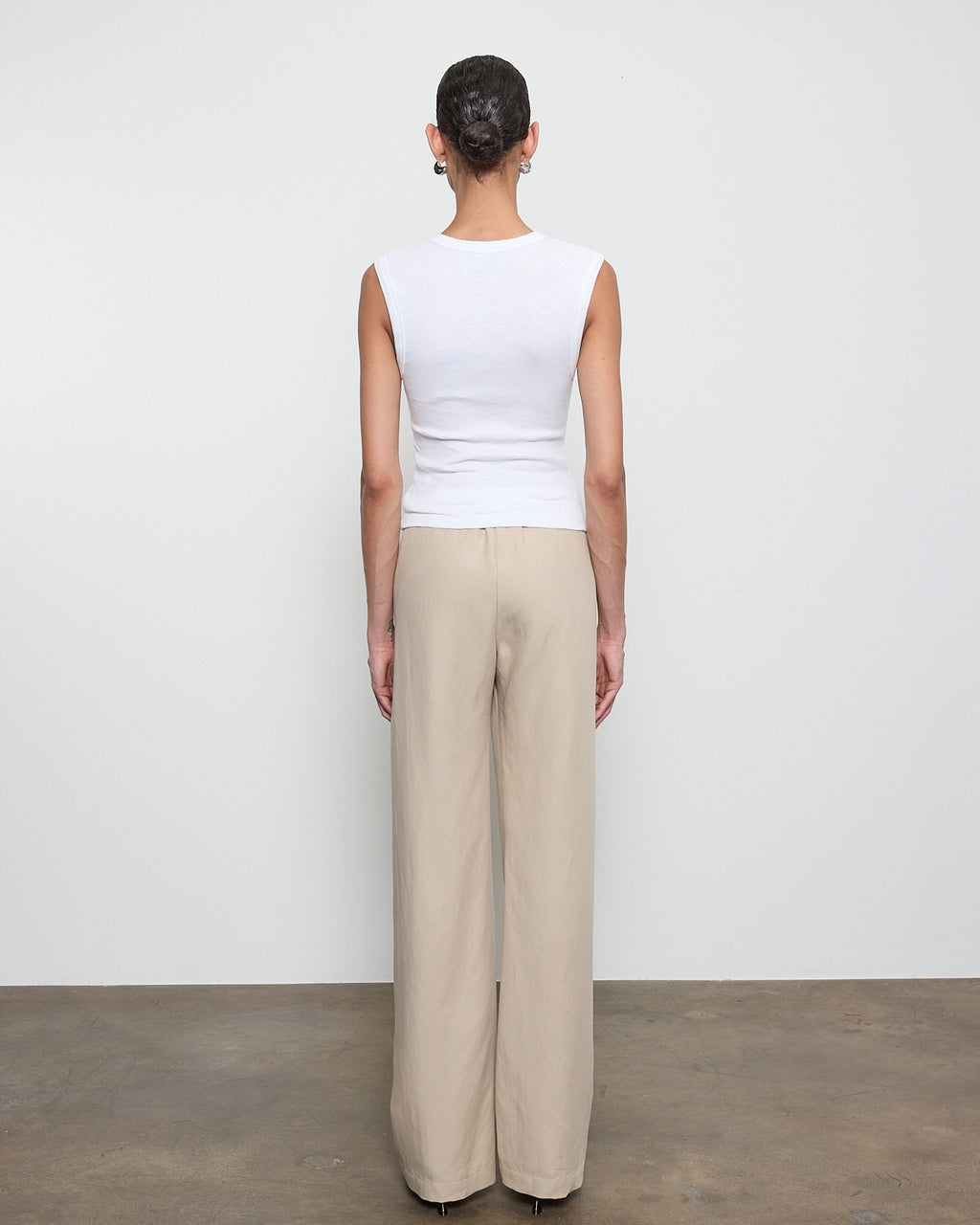Textured Rib Sleeveless V