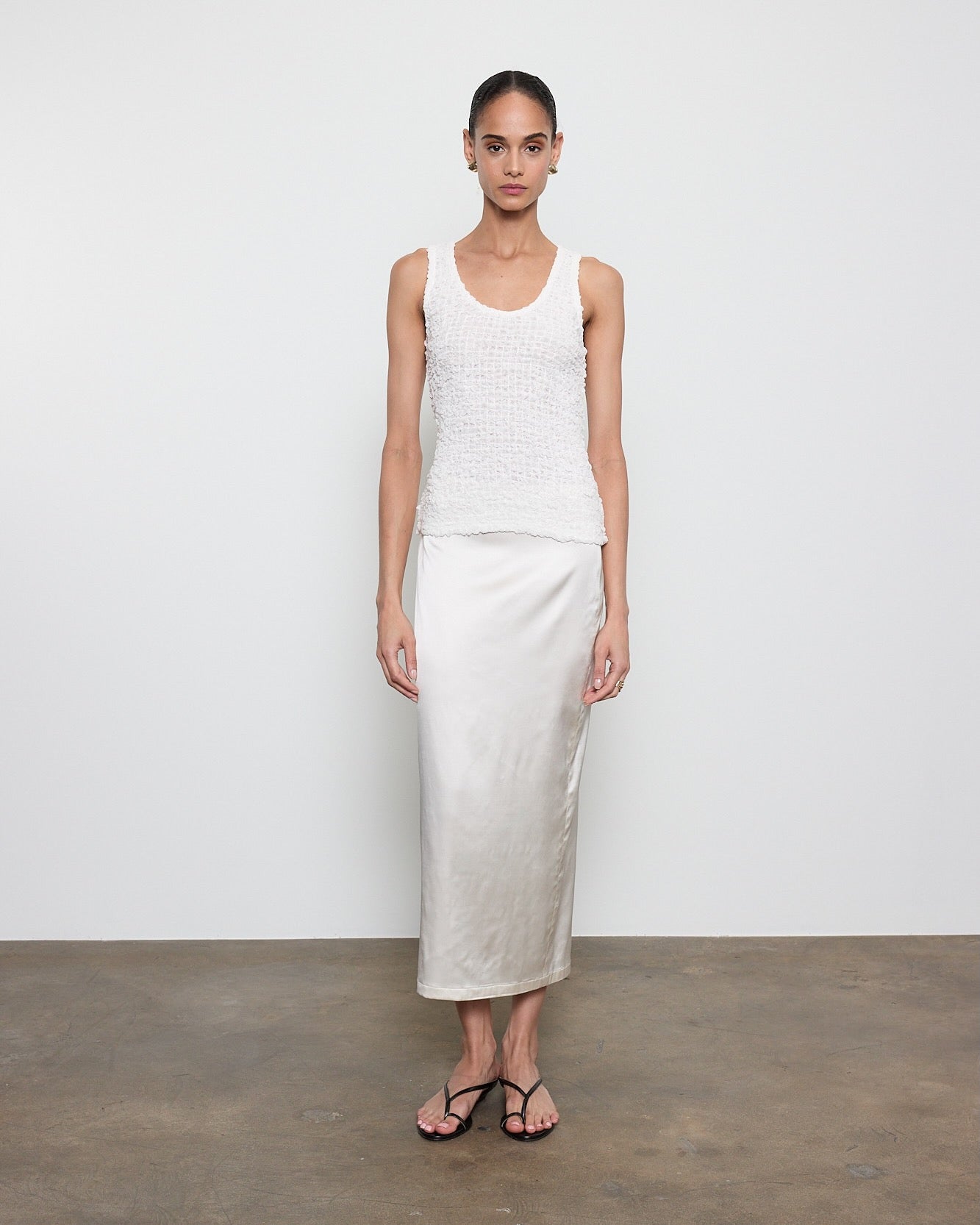 Lustre Column Skirt