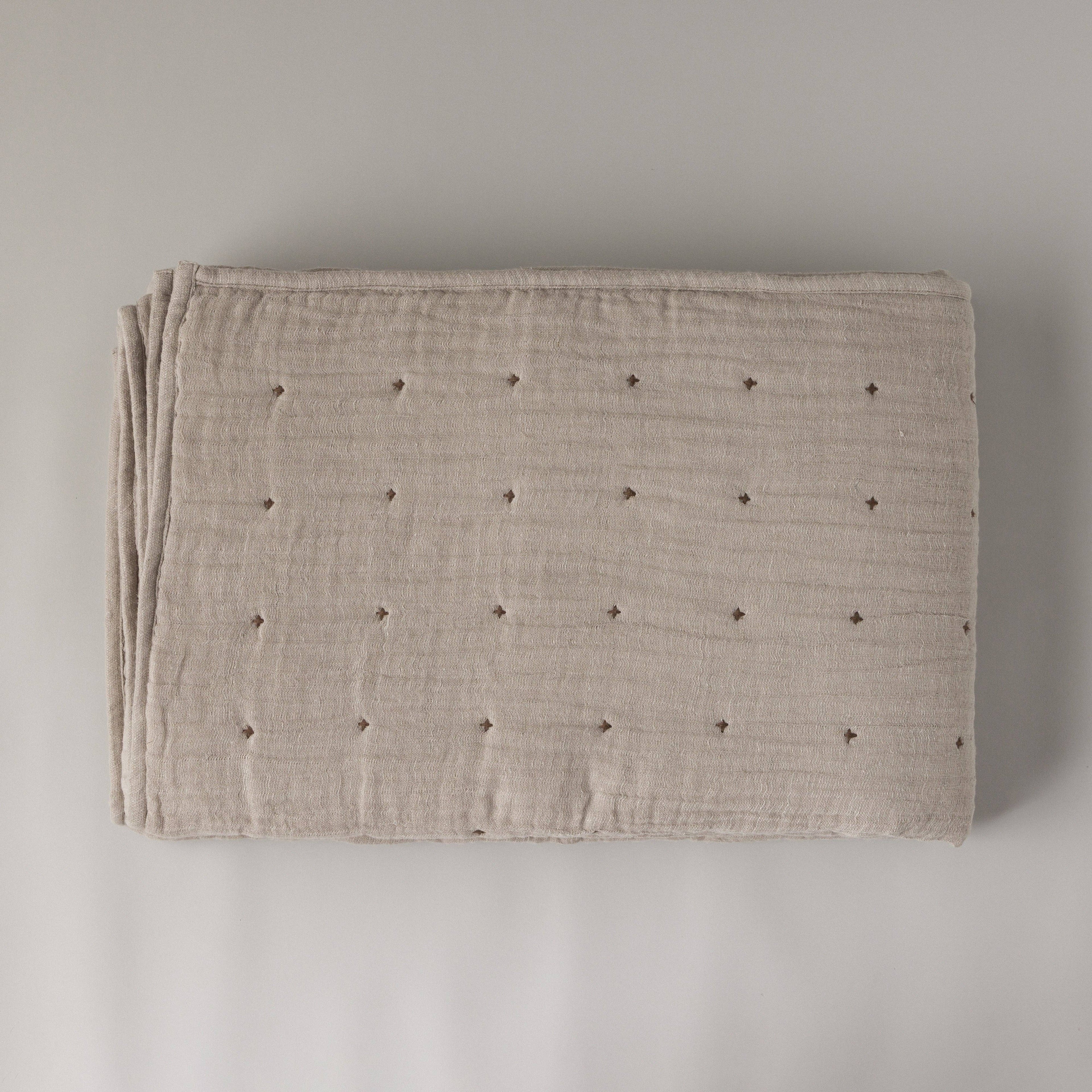 Tack Stitch Quilt: NATURAL / KING/CAL KING