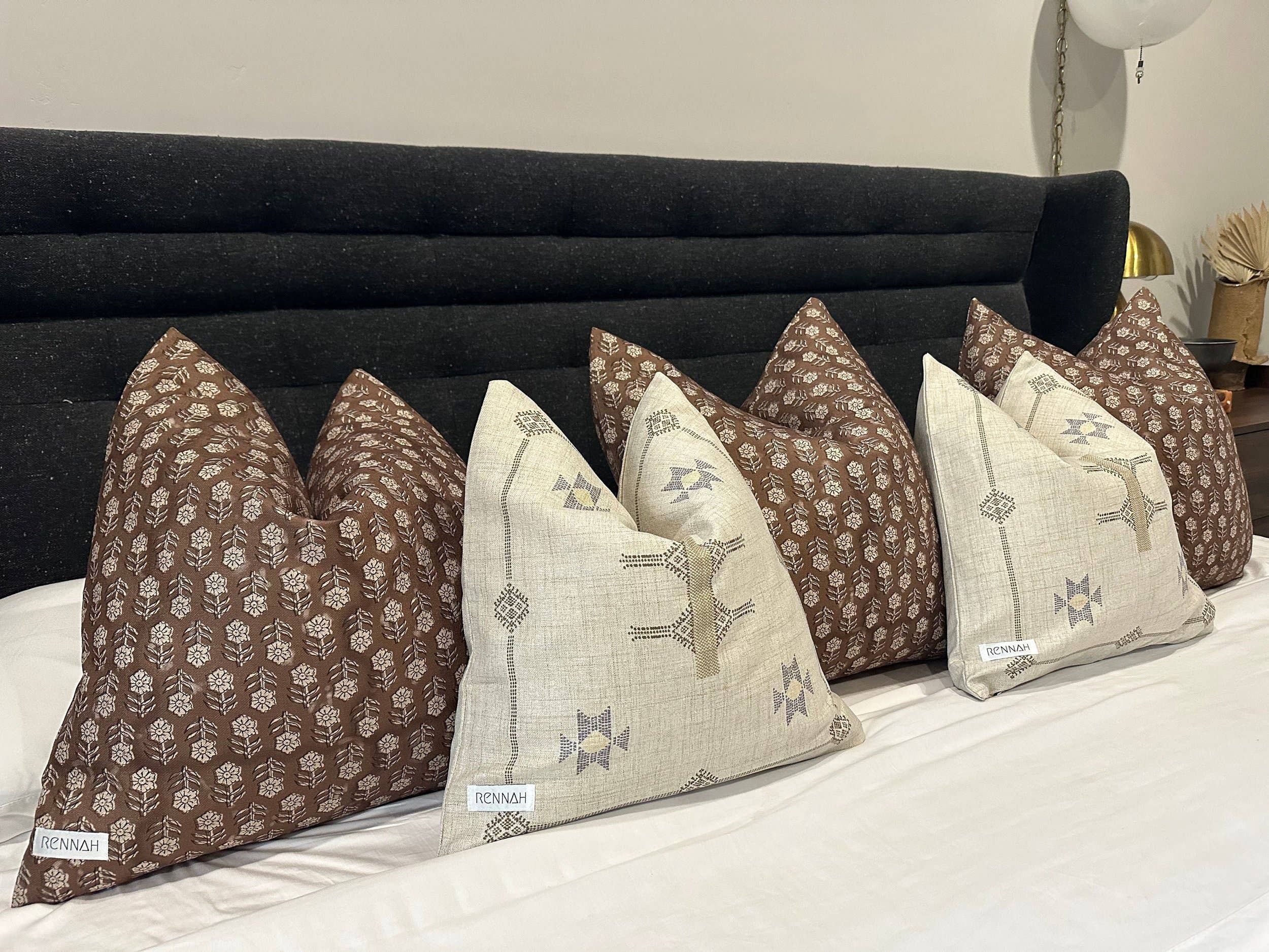 Roux Pillow Cover: 22x22 Cover Only