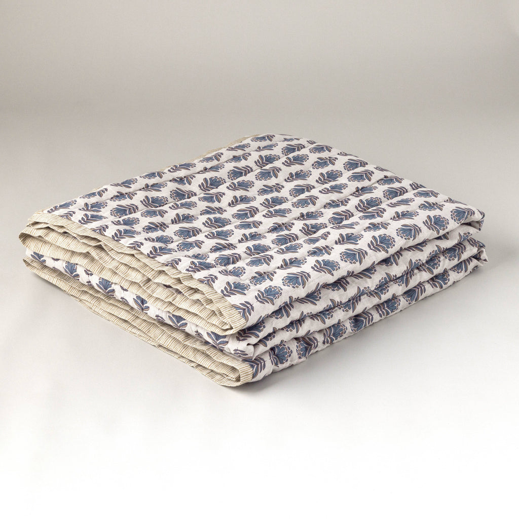 Charlie Block Print Quilt: BLUE / KING/CAL KING