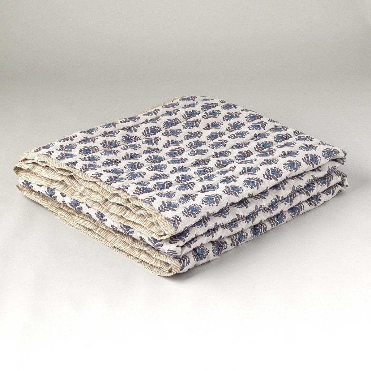Charlie Block Print Quilt: BLUE / KING/CAL KING