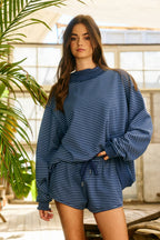 IT2594-STRIPE1 | Stripe Print Mock Neck Oversized Sweatshirt: PEACH / BLUE / S/M-L/XL (3-3)