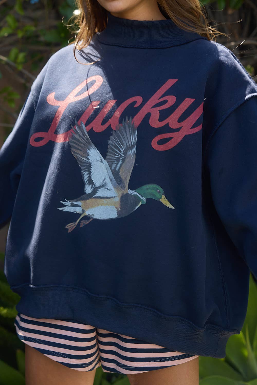 IT2594-MALLARD | 'Lucky & Mallard' Mock-Neck Sweatshirt: NAVY / S/M-L/XL (3-3)