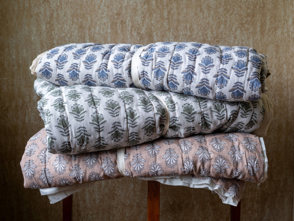 Charlie Block Print Quilt: BLUE / KING/CAL KING