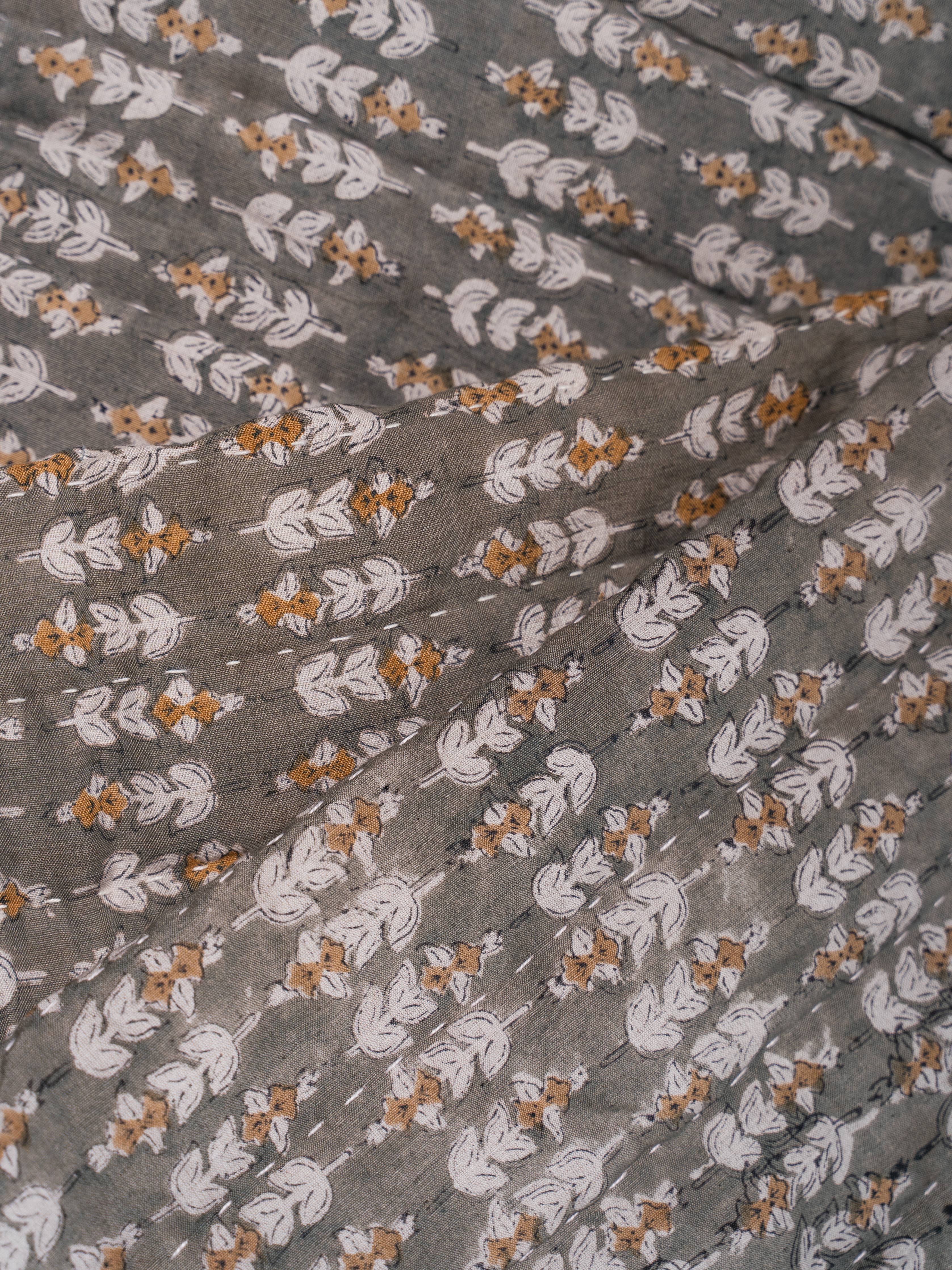 Blossom Block Print Quilt: ORANGE / KING/CAL KING