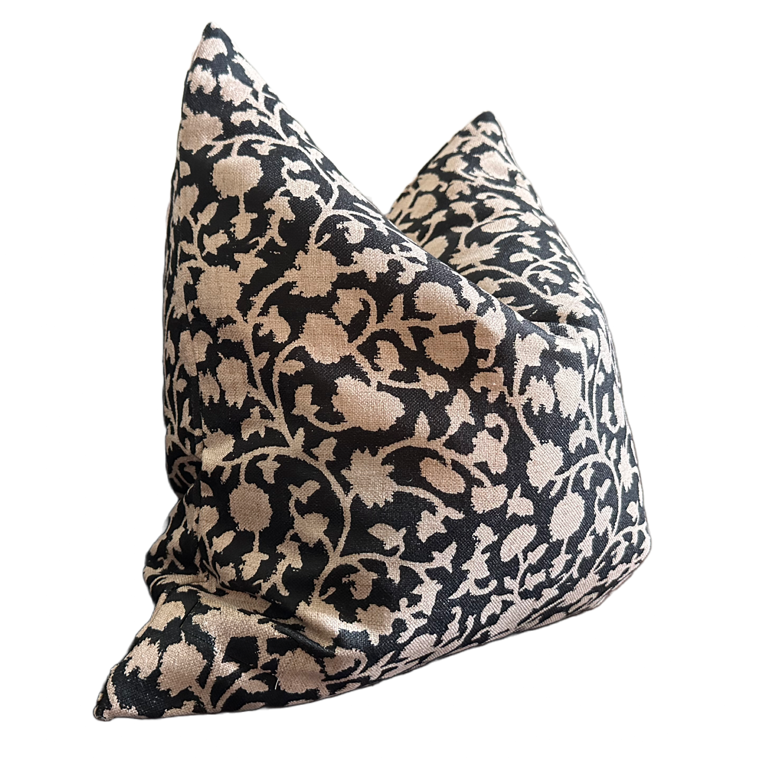 Pepper Pillow Cover: 22x22 Cover Only