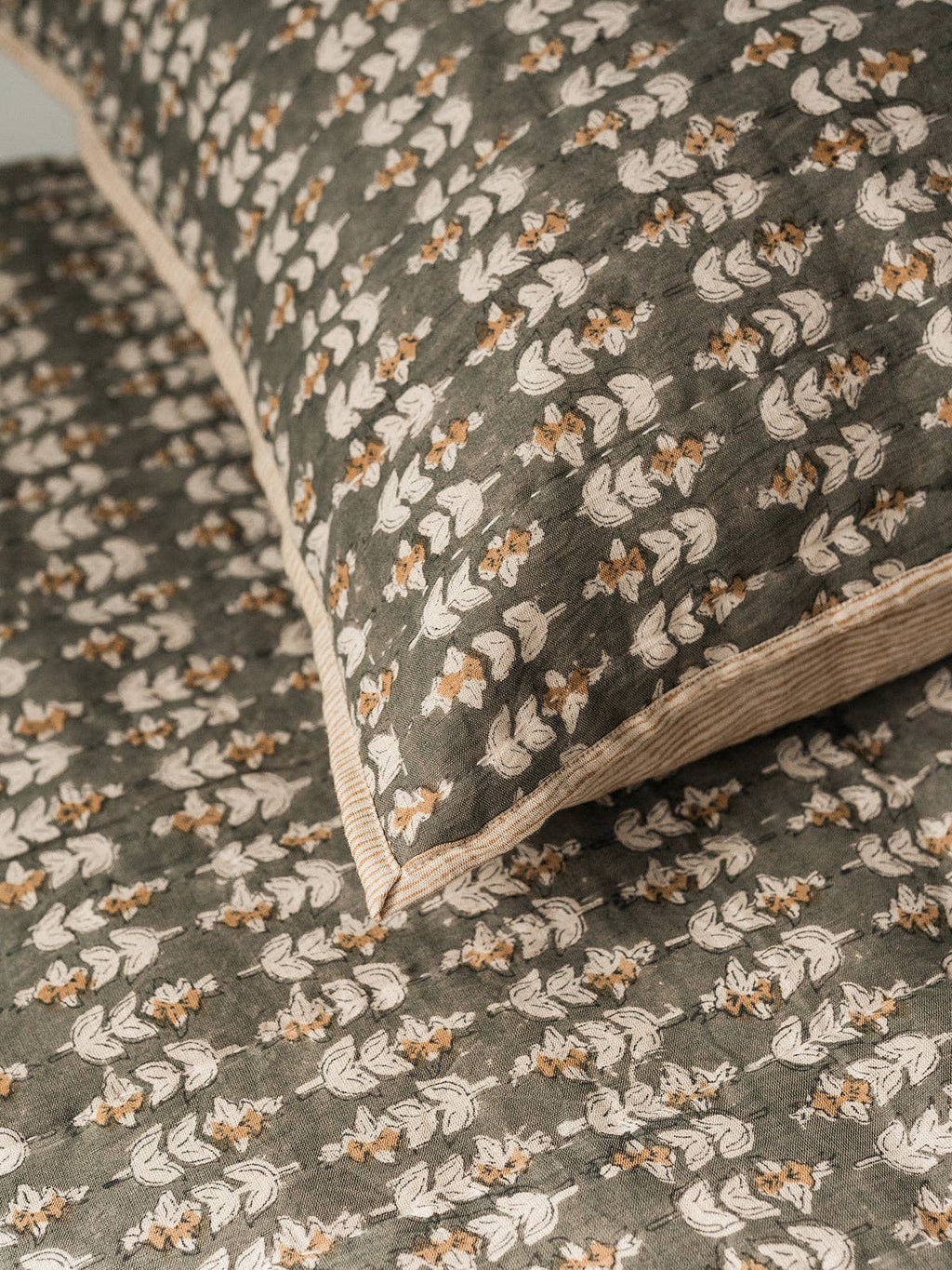 Blossom Block Print Quilt: ORANGE / KING/CAL KING