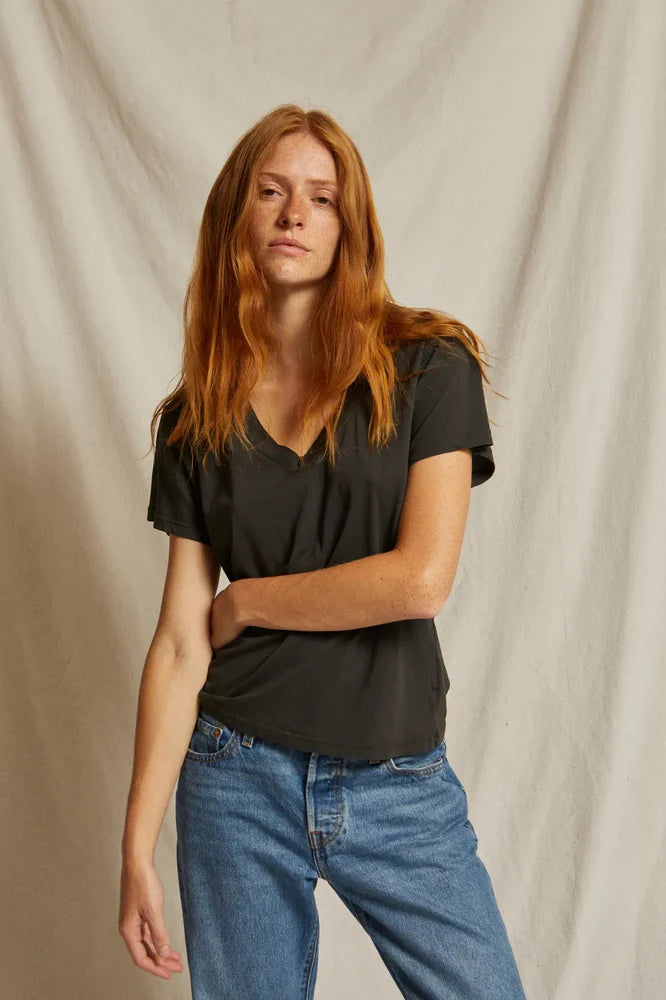 Perfect White Tee Hendrix Boxy V-Neck — Vintage Black